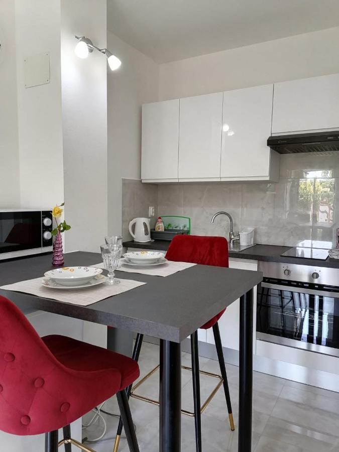 Leona Apartment Vidikovac, 普拉 外观 照片